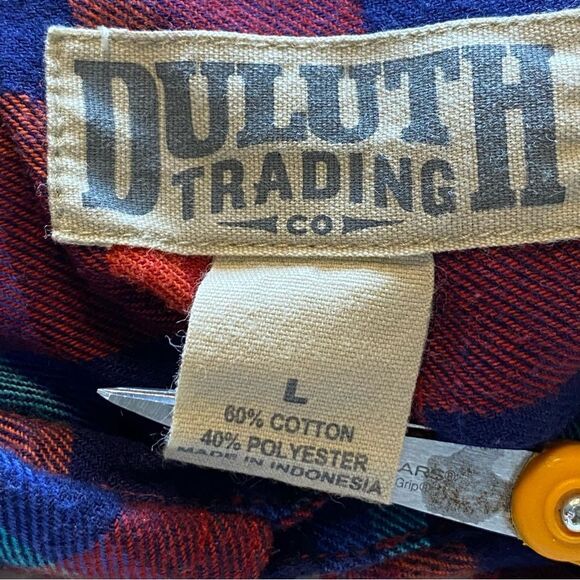 Duluth Trading Company Red, White and Blue Plaid Flannel Shirt Size Large - Picture 3 of 11
